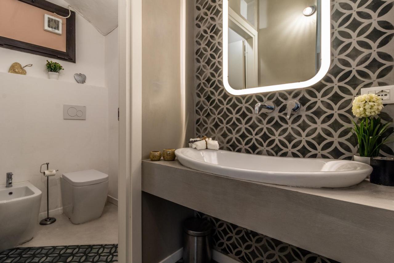 Dimora Di Charme San Carlo 12 By Wonderful Italy Apartment Bologna Bagian luar foto